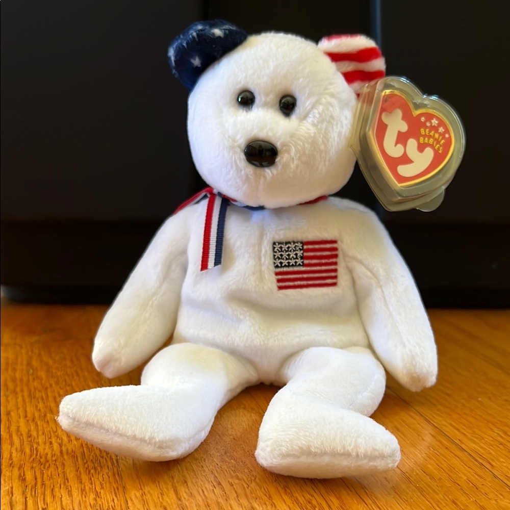 Ty Patriotic White Bear 🇺🇸 on front. Red White & Blue. Original tag! Collectible